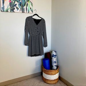 Long Sleeve Geometric Mini Dress